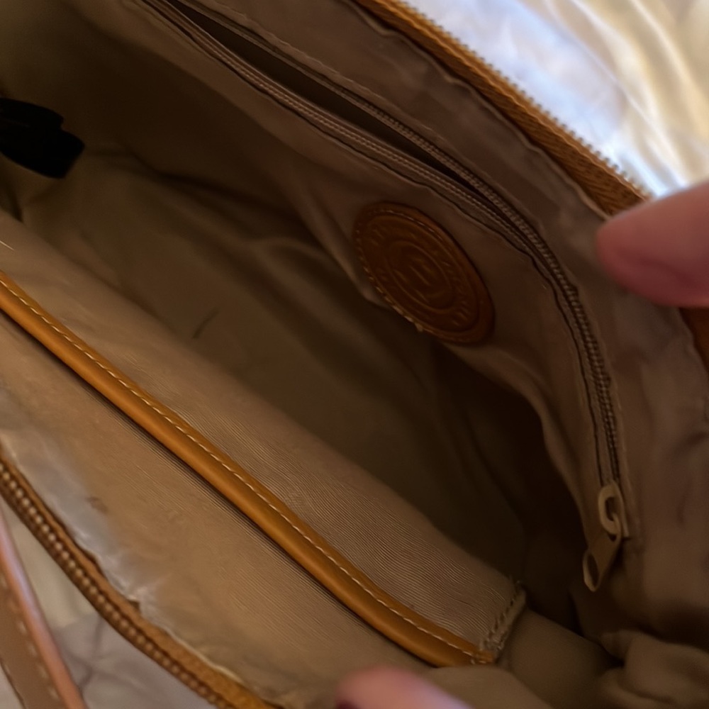 Pocketbook - Picture 3 of 7
